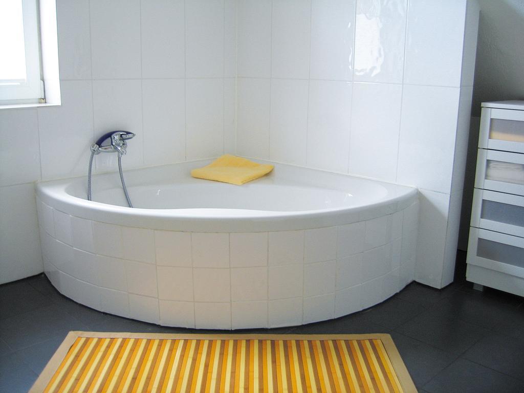 Bort Lodging Apartman Willich Szoba fotó